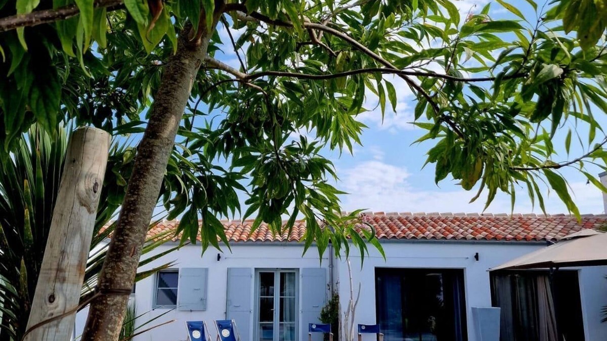Saint-Denis-d'Oleron Villa | Magnificent Villa "carré 17