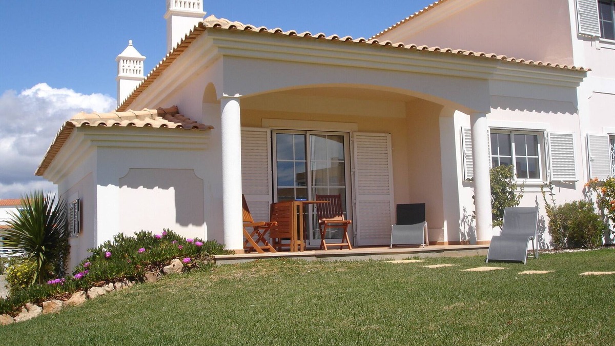 Castelo Condo | Magnificent 1-bedr. apartment, wi-fi, pool, garden, near beach and golf - Galé, Albufeira