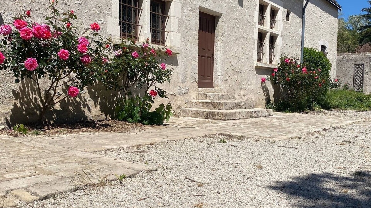 Concriers Cottage | Magnificent 16th-century villa with swimming pool and sauna in a 5-hectare estate.
