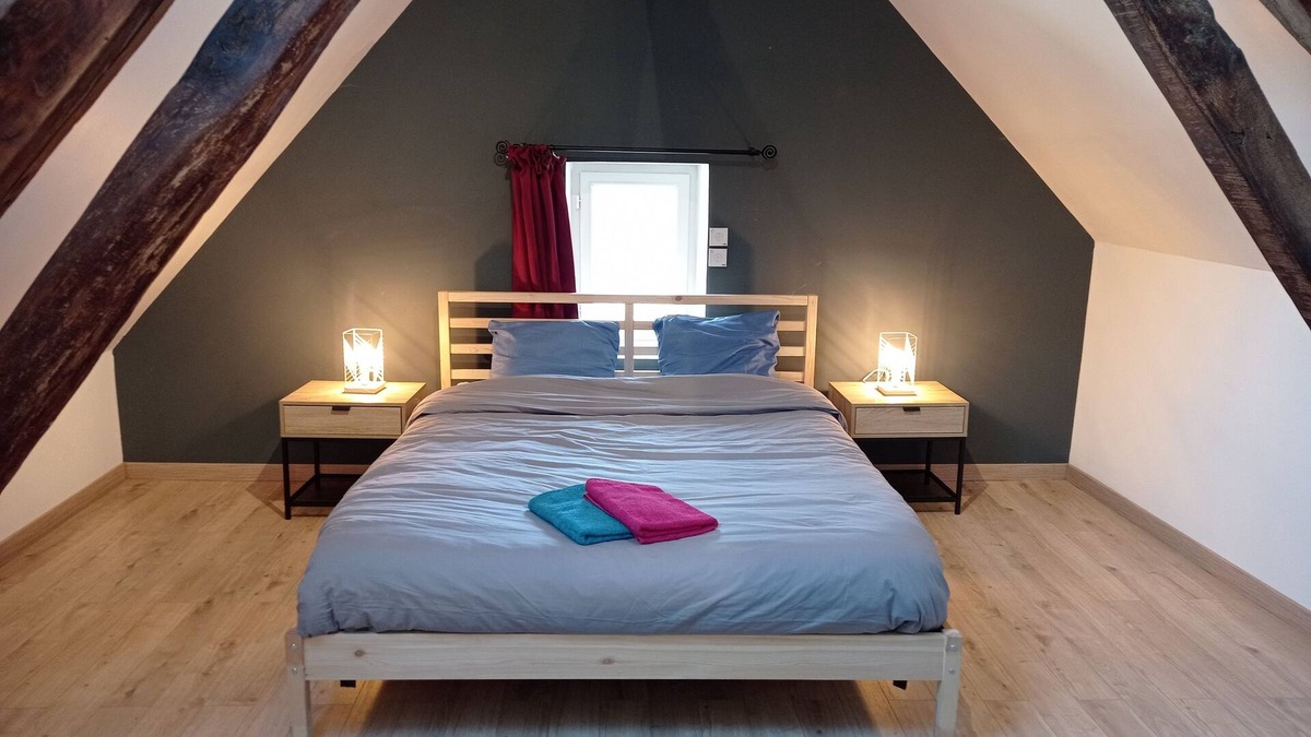 Pont-sur-Yonne Apartment | Magnificent 8-person F3 with master suite