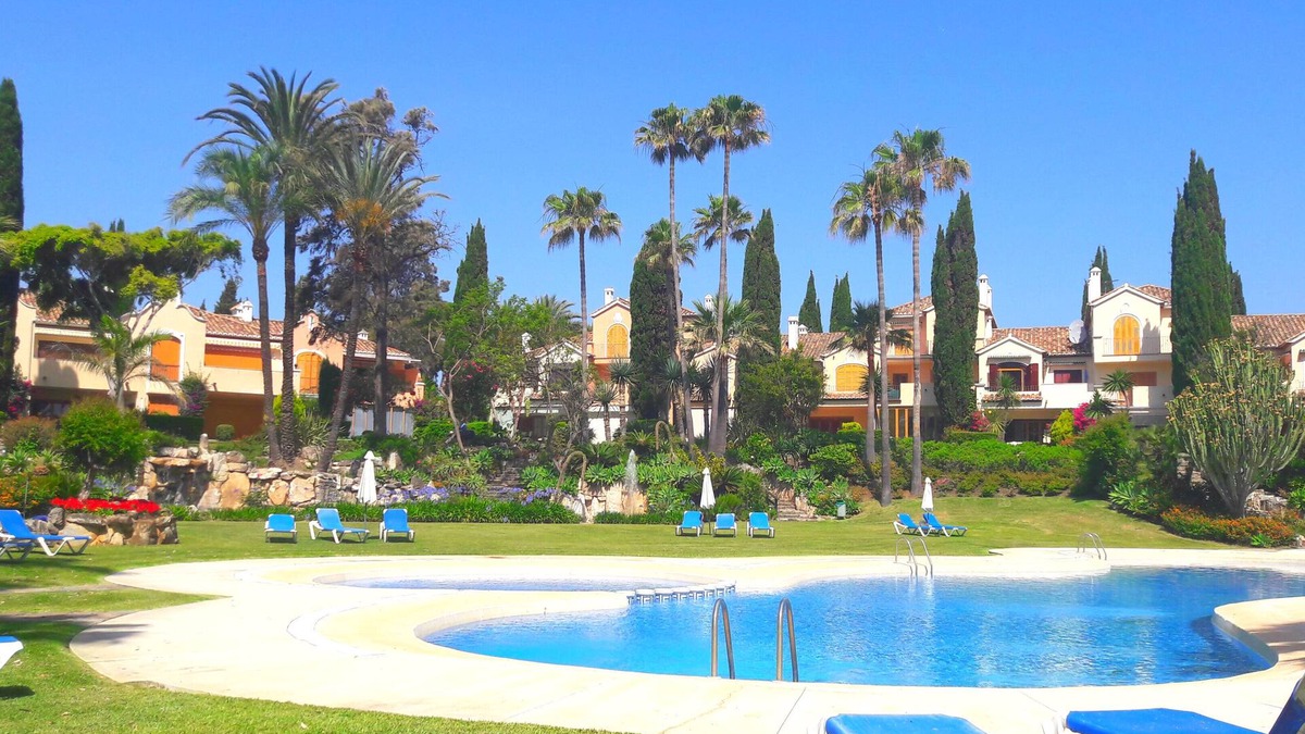 New Golden Mile Apartment | Magnificent apartment in urbanization on the beach, overlooking the sea.