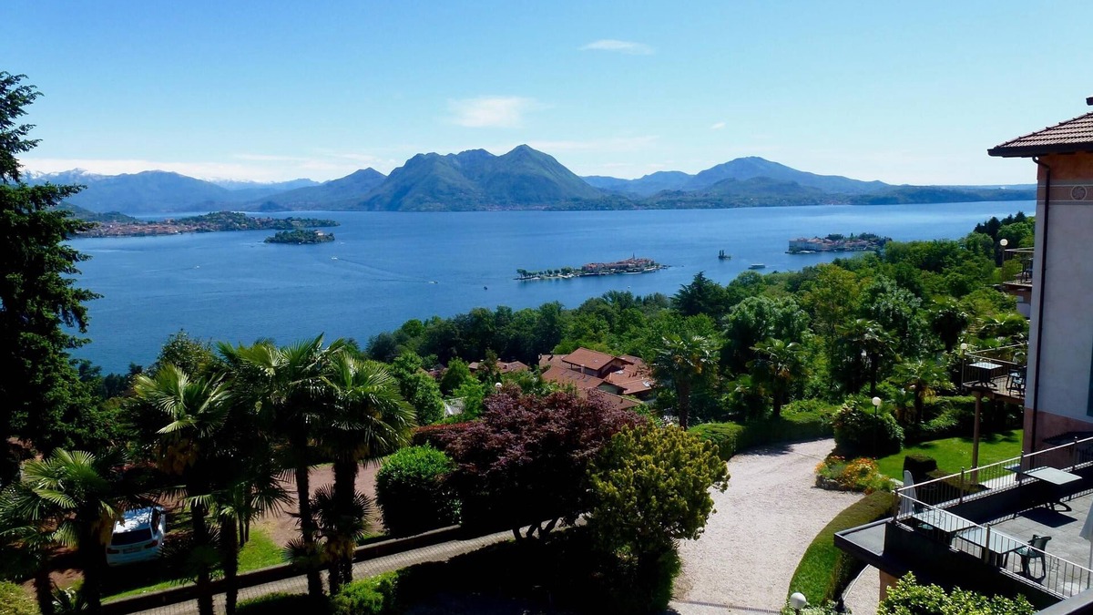 Carciano Apartment | Magnificent apartment in the dependence of a prestigious art nouveau villa with pool