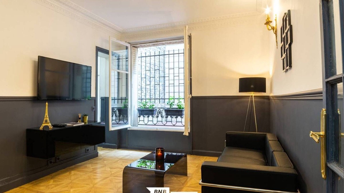 Passy Apartment | MAGNIFICENT APARTMENT NEAR THE EIFFEL TOWER