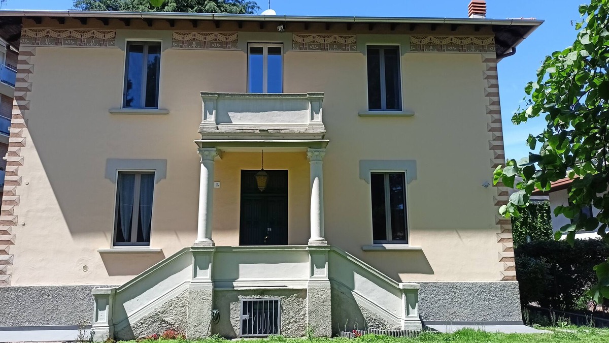 Carnago Villa | Magnificent Art Nouveau villa with private garden near Milan Malpensa