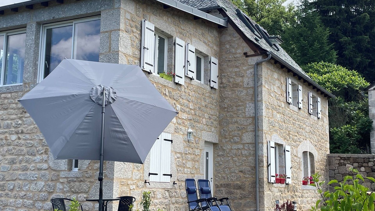 Espeyrac Cottage | Magnificent Aveyron barn for relaxation and a change of scenery