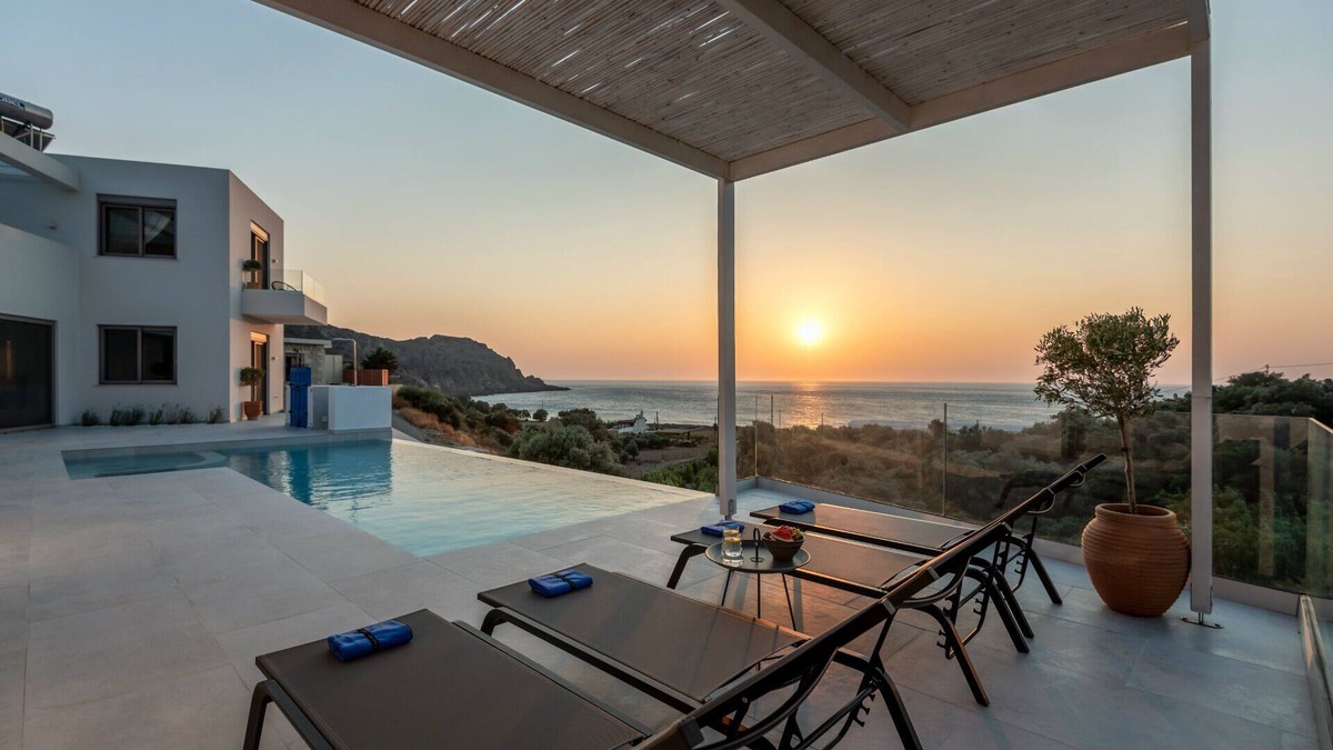 Sfinari Villa | Magnificent Brand New Villa in Sfinari