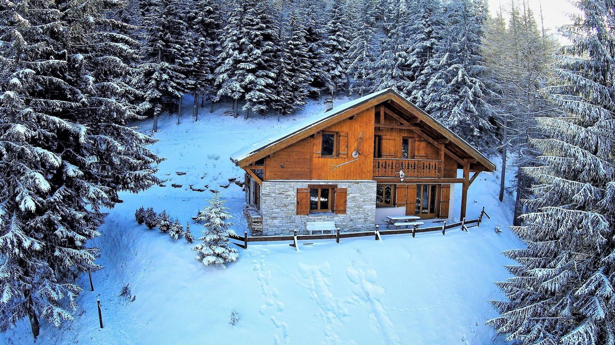 Valfrejus Ski Chalet | MAGNIFICENT CHALET * LA BUISSONNIERE, quiet, heart of resort, near the slopes