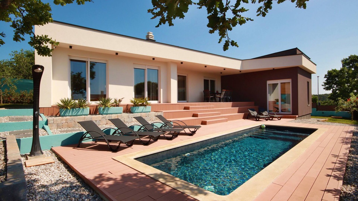 Vintijan Villa | Magnificent colours of Istria and slow life will inspire your stay.