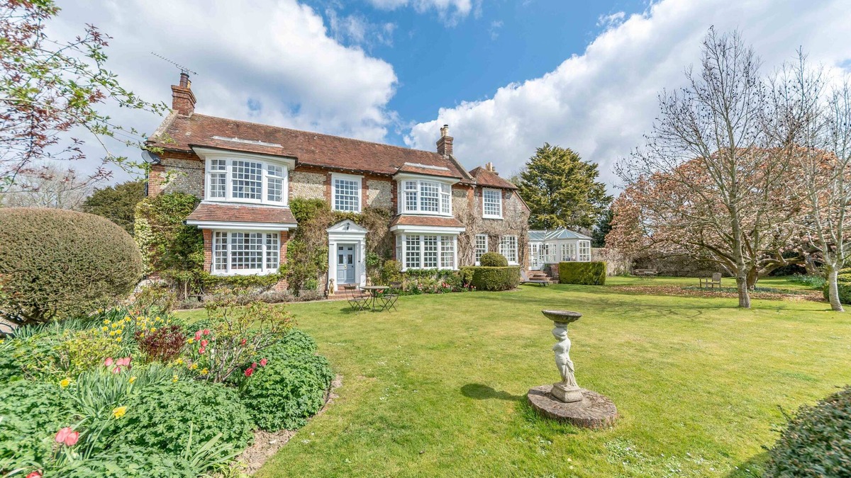 Ford House | Magnificent country house near Goodwood