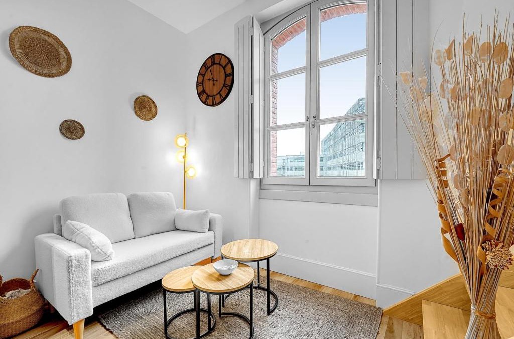 Saint - Michel Apartment | Magnificent duplex very well located
