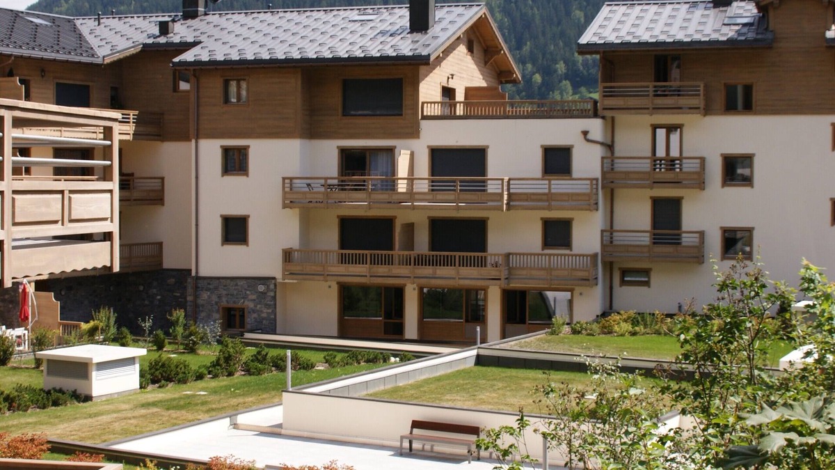 Bourg-Saint-Maurice Apartment | MAGNIFICENT APARTMENT FOR 4 PEOPLE IN BOURG SAINT MAURICE LES ARCS WITH GARAGE