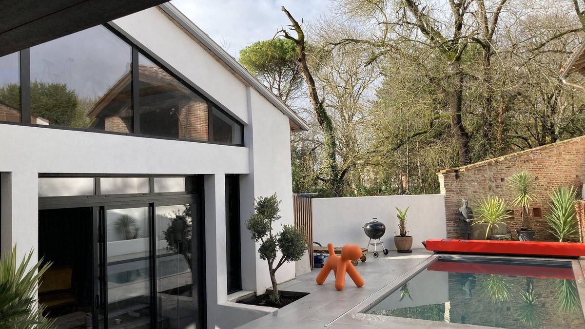 Bazus House | Magnificent, fully renovated village LOFT with swimming pool.