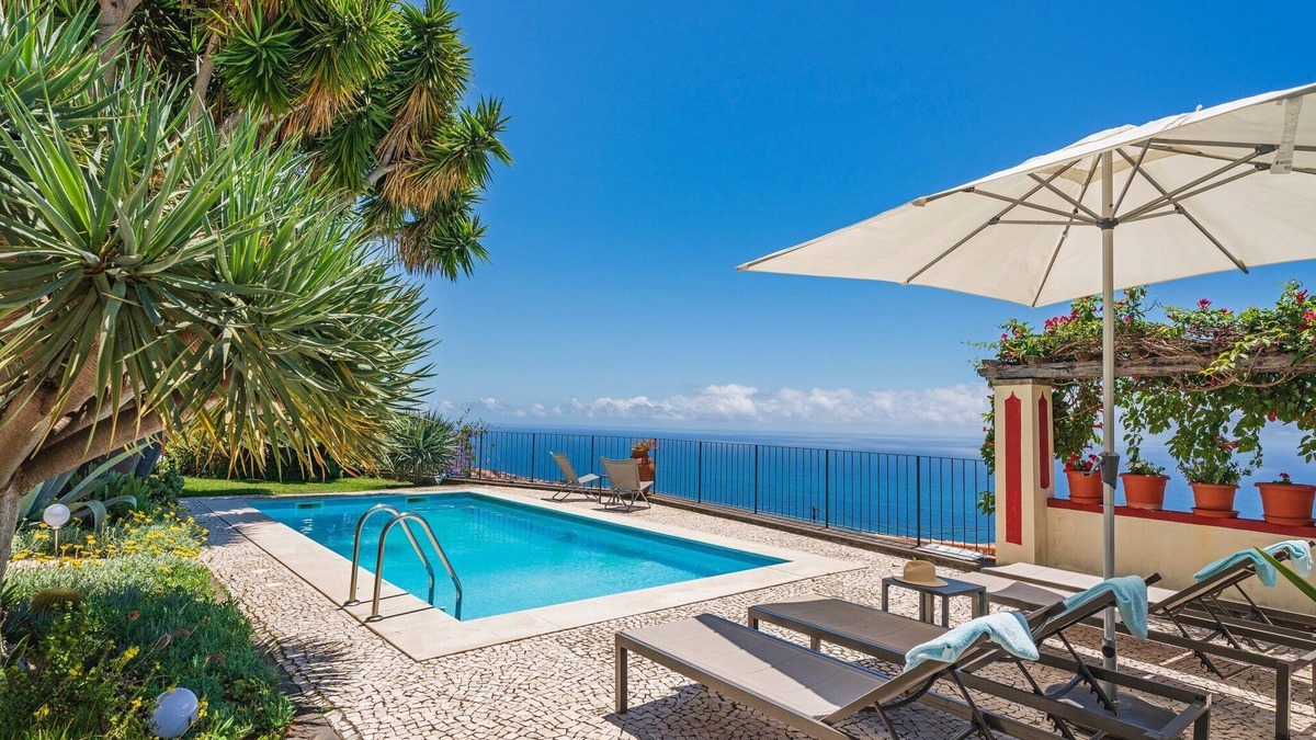 Monte Villa | Magnificent Funchal Villa | Quinta D'Alegria | 4 Bedrooms | Panoramic Sea &.