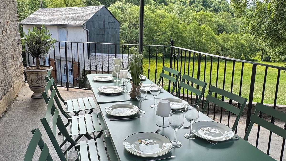 Nages House | MAGNIFICENT Gîte for 4 to 10 people in NAGES 81/LAC DU LAOUZAS/HAUT LANGUEDOC