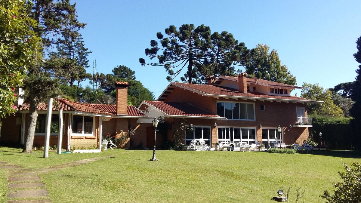 Campos do Jordao House | MAGNIFICENT HOUSE SURROUNDED BY NATIVE FOREST, FOR WHOM YOU WANT QUIET