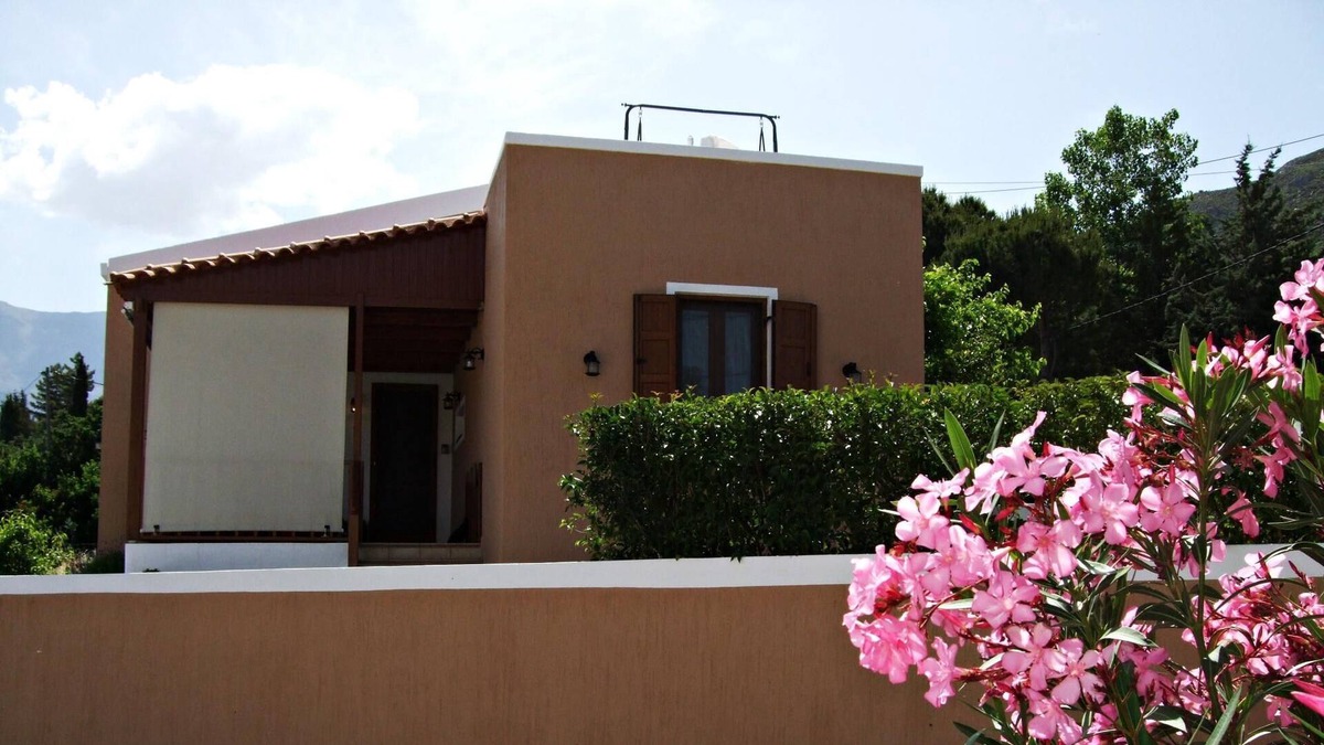Amarion House | Magnificent House in a rural area