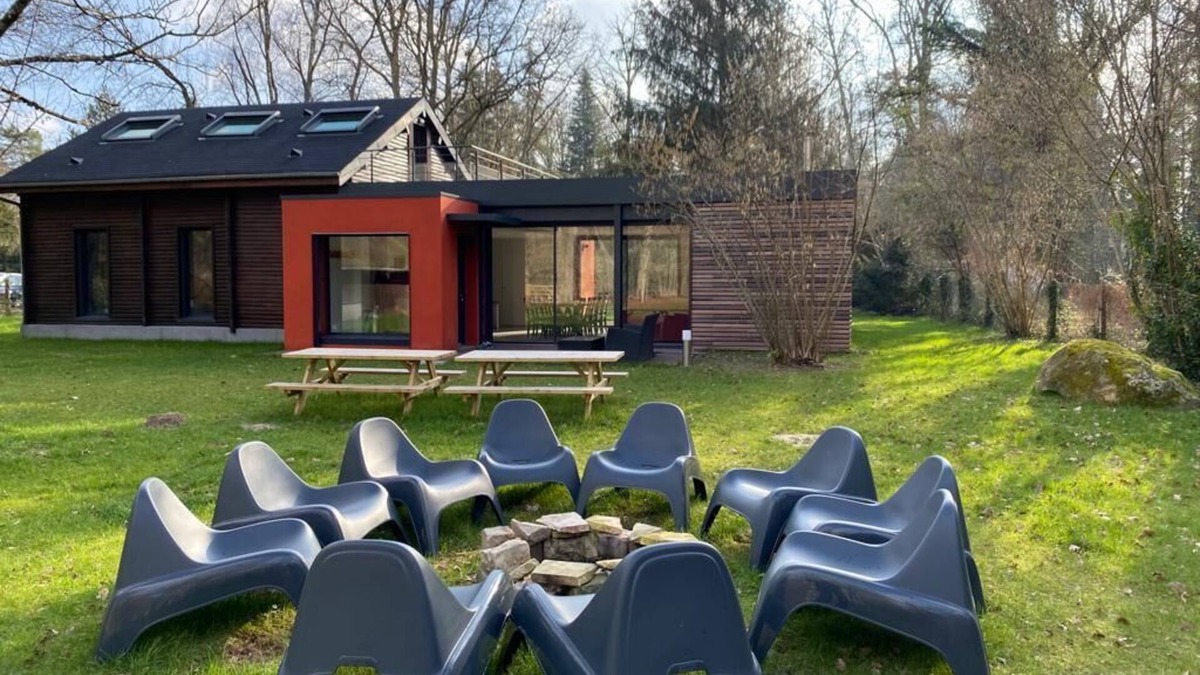 Arbonne-la-Foret Ski Chalet | Magnificent lodge in the Fontainebleau forest