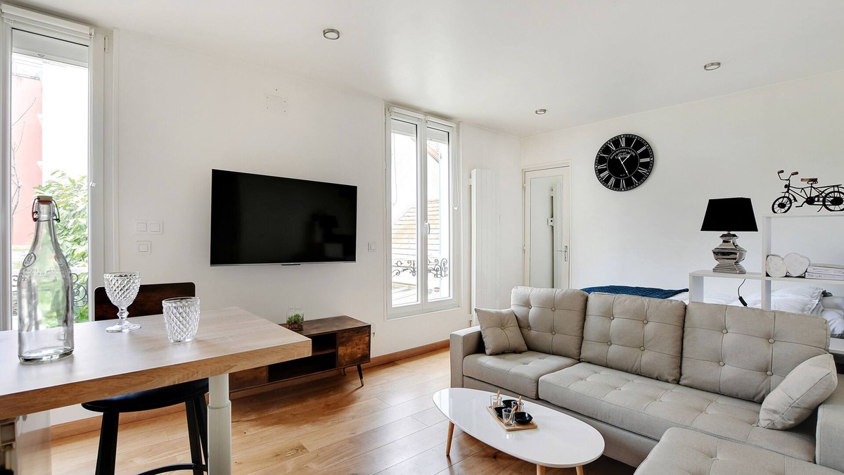 Charenton-le-Pont Apartment | Magnificent new studio (just outside Paris)