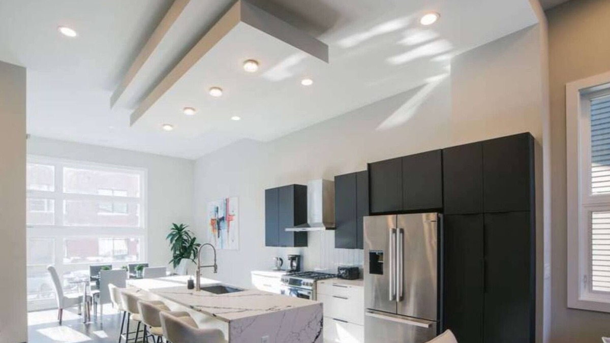 West Bucktown House | ❤️‍🔥MAGNIFICENT NEW Home w/8 Beds & Free Parking❤️‍🔥