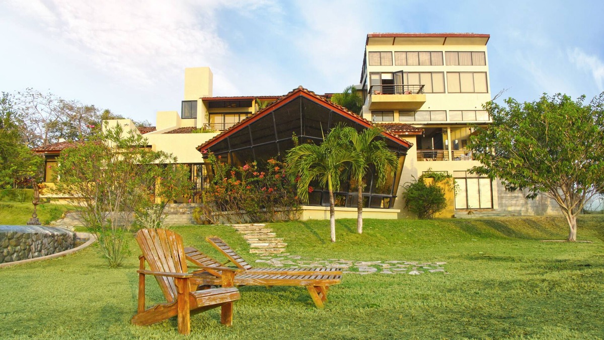 San Jose Villa | MAGNIFICENT RESORT TYPE HACIENDA, A FEW MINUTES FROM THE BEACH!