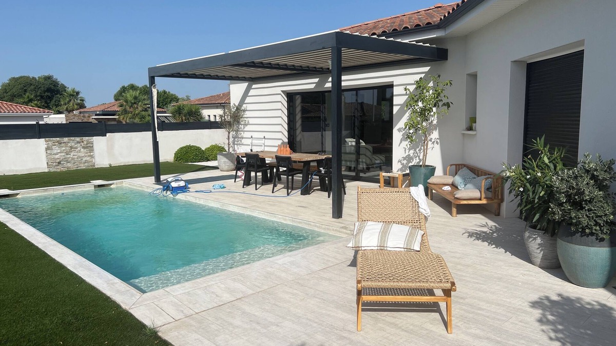 Millenaire House | Magnificent single-storey house 10 minutes from the beach