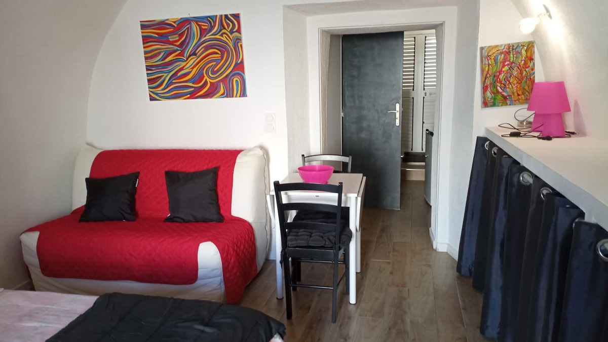 Moriani-Plage Apartment | Magnificent Studio located 250 meters from the sea, garden level, air-conditioned.