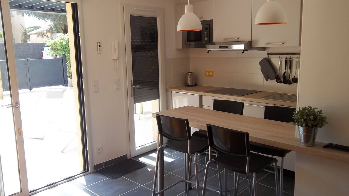 La Capte Apartment | MAGNIFICENT STUDIO Presqu'île de Giens, with Terrace (17m2), 50m from the sea
