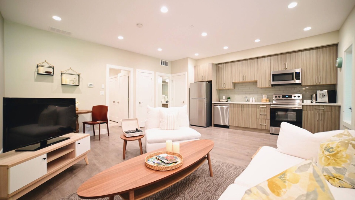Squamish Bed & Breakfast | Magnificent Trails, Mountain Views in Squamish
