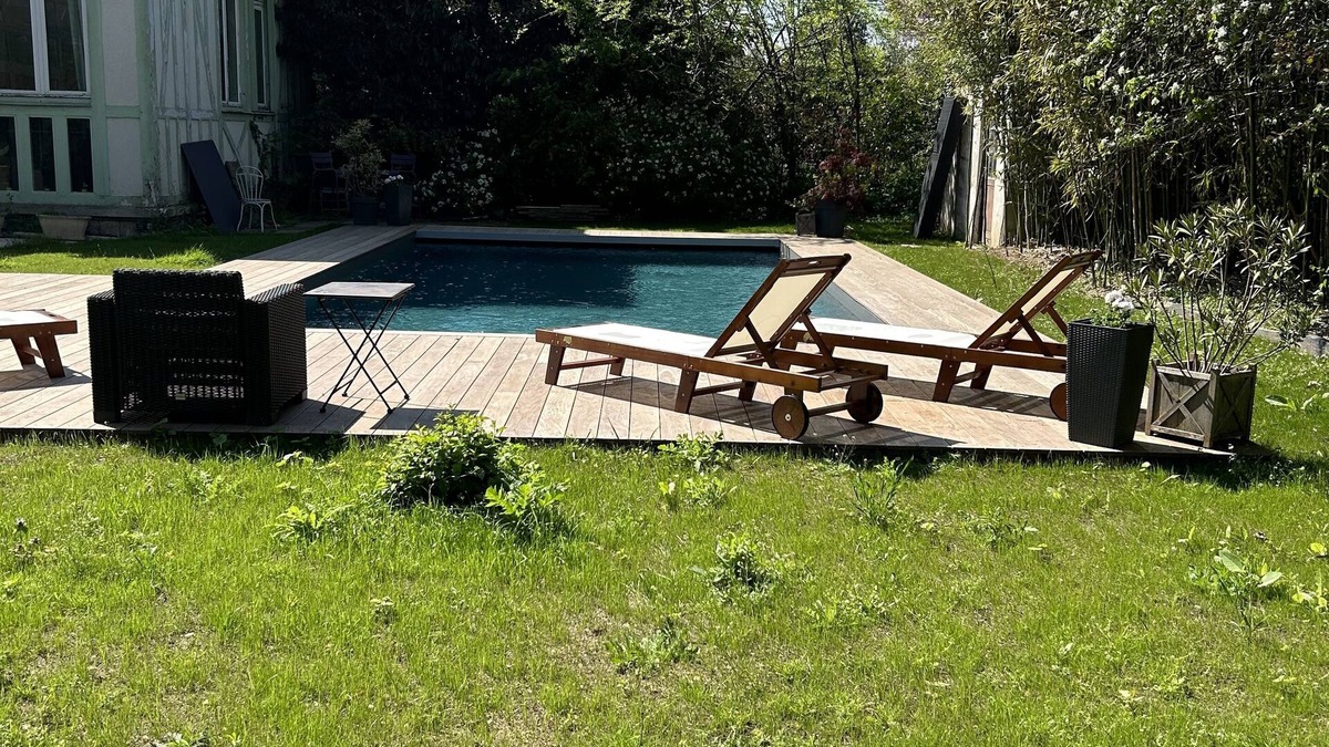 Maisons-Laffitte Villa | Magnificent villa on the outskirts of Paris in a green setting