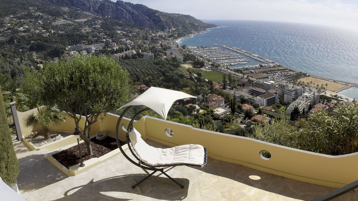Menton Villa | Magnificent villa in a spectacular setting with 360° views of the Mediterranean