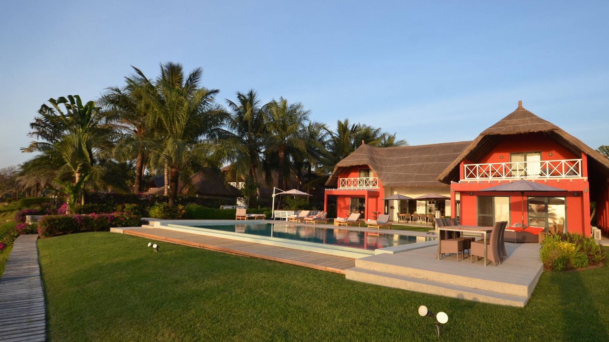 Cap Skirring Villa | MAGNIFICENT VILLA BY THE SEA WITH PRIVATE ACCESS TO THE BEACH, 5 * SERVICE