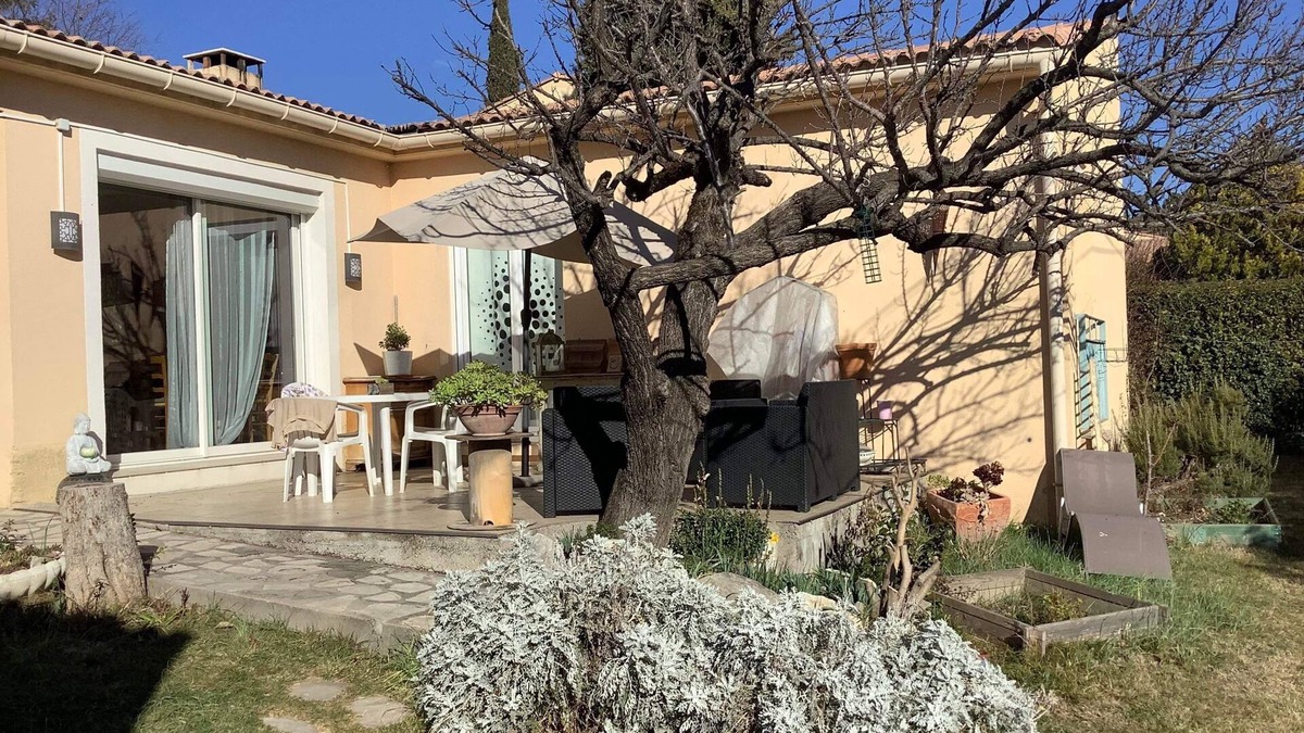 Manosque Villa | Magnificent villa with terrace Enjoy your vacations