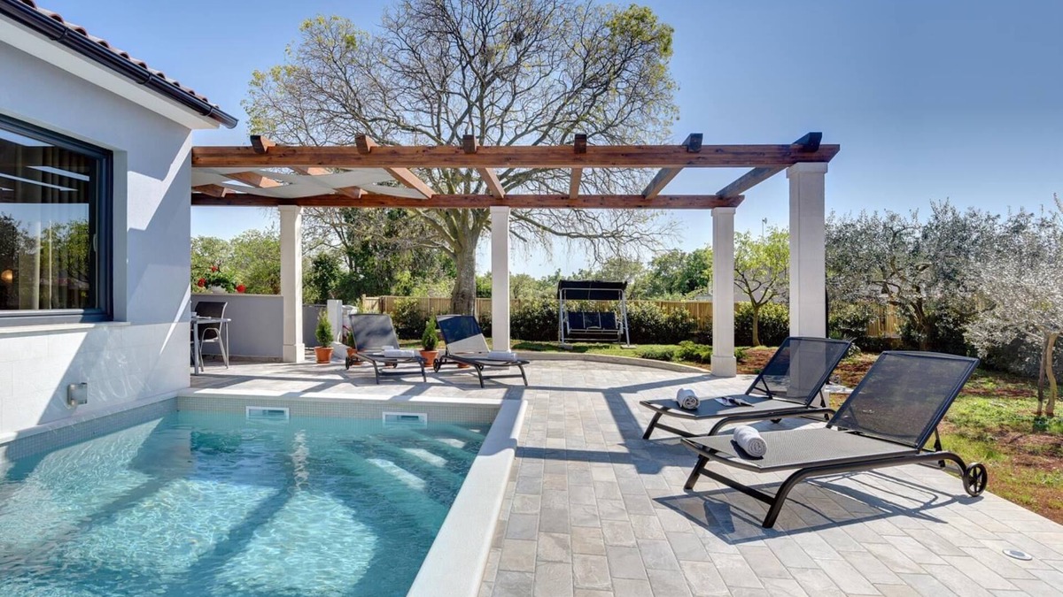 Galizana House | Magnificent villa with private pool, sunbeds and barbecue