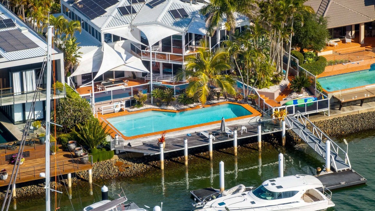 Minyama House | Magnificent Waterfront Living with Pontoon & Pool