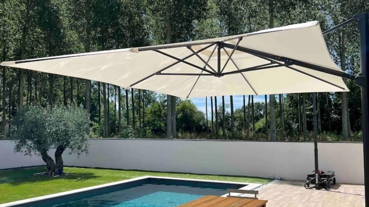 Luigne Villa | Magnifique Villa Avec Piscine