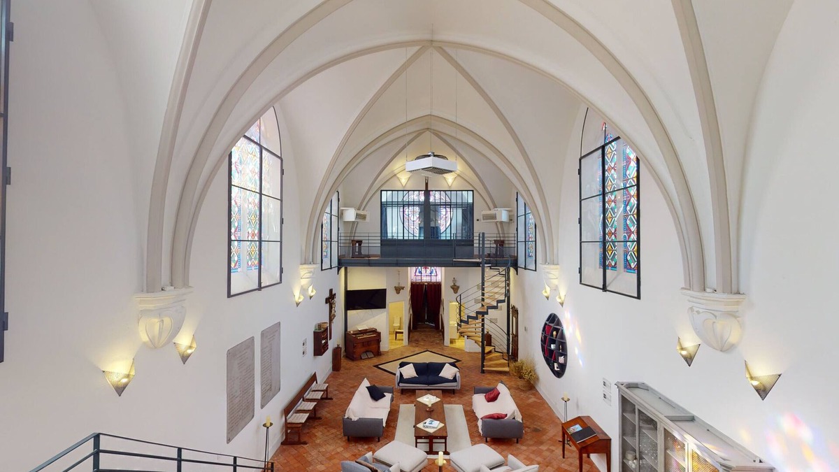 Montargis House | Magnifique Chapelle Entièrement Rénovée en Cœur de Ville Pour 8 Personnes