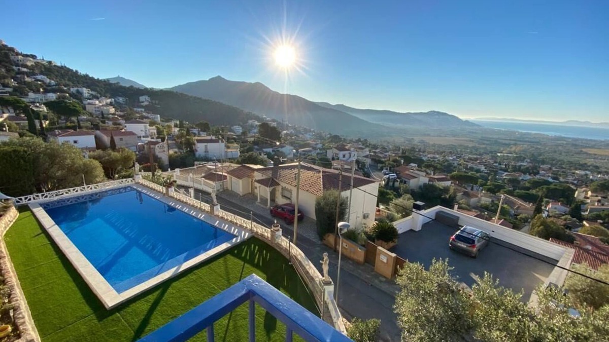 Roses Villa | Magnifique Villa Avec Piscine et vue Panoramique
