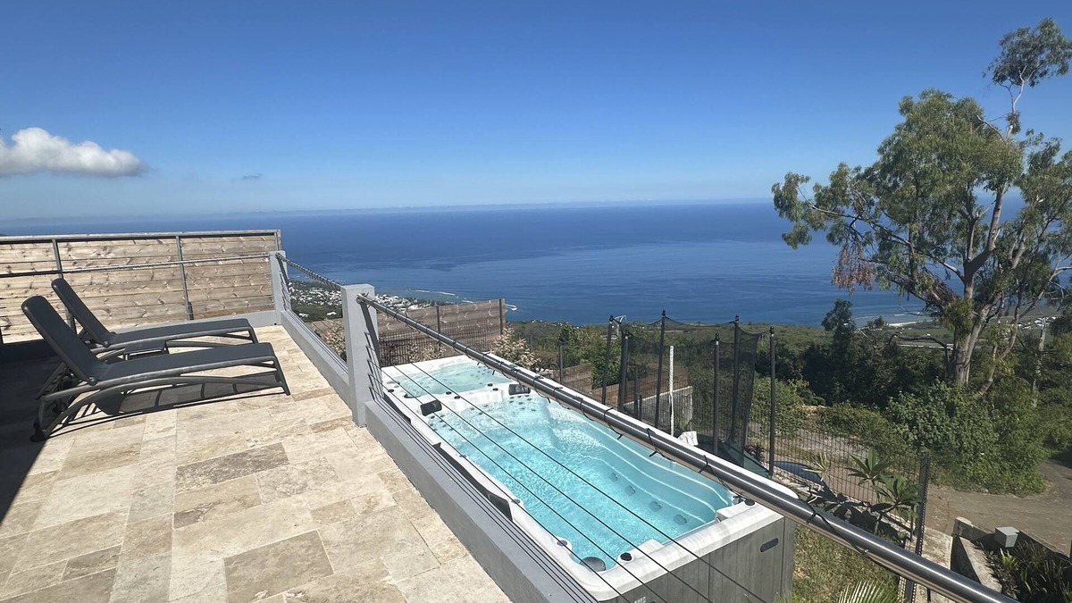 Saint-Leu Villa | Magnifique Villa Type F3 Piscine Chauffée et spa vue Océan