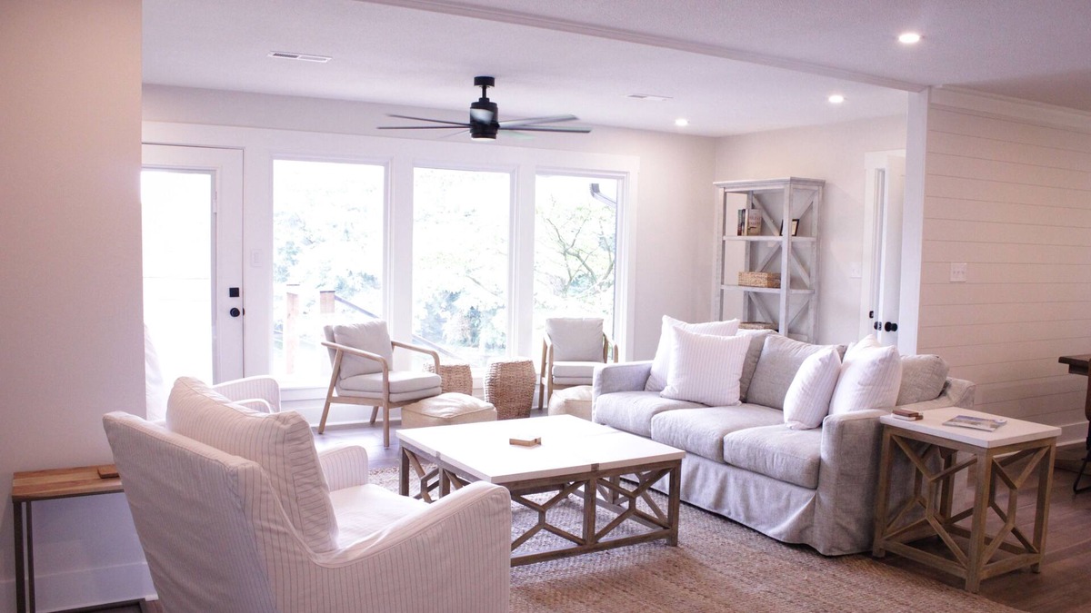 Florence House | Magnolia at The Shoals: Lakefront Home on Wilson Lake
