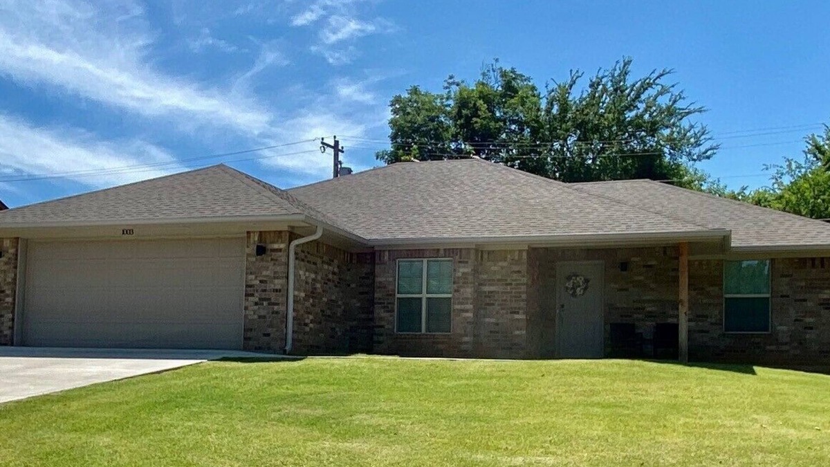 Calera House | *Magnolia Cottage* Sleeps 6. Minutes to Casino, Concerts, Lake, College