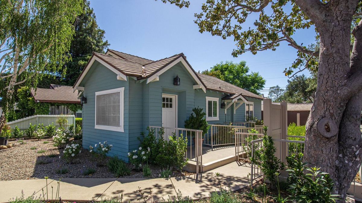 Solvang Cottage | Magnolia Cottage - Solvang, CA