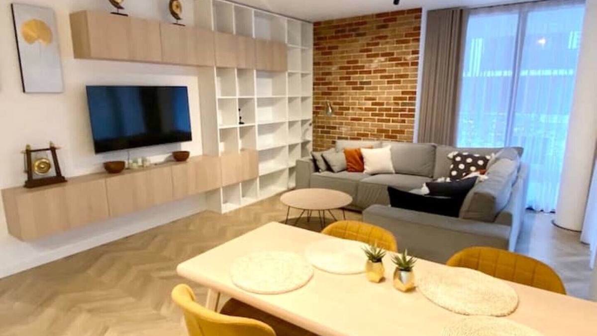 Zwierzyniec Apartment | Magnolia garden apartment - four-legged friends also welcome
