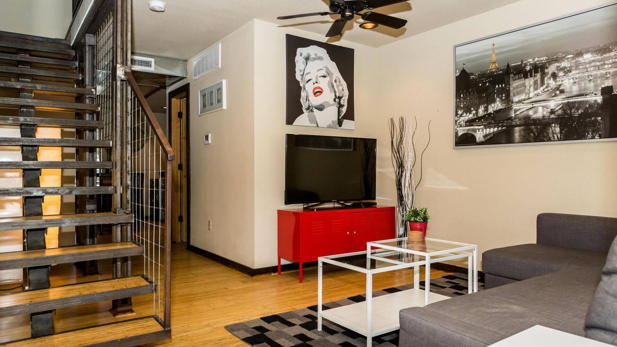 Waco Condo | Magnolia Market Hideaway. Over 900 Reviews!