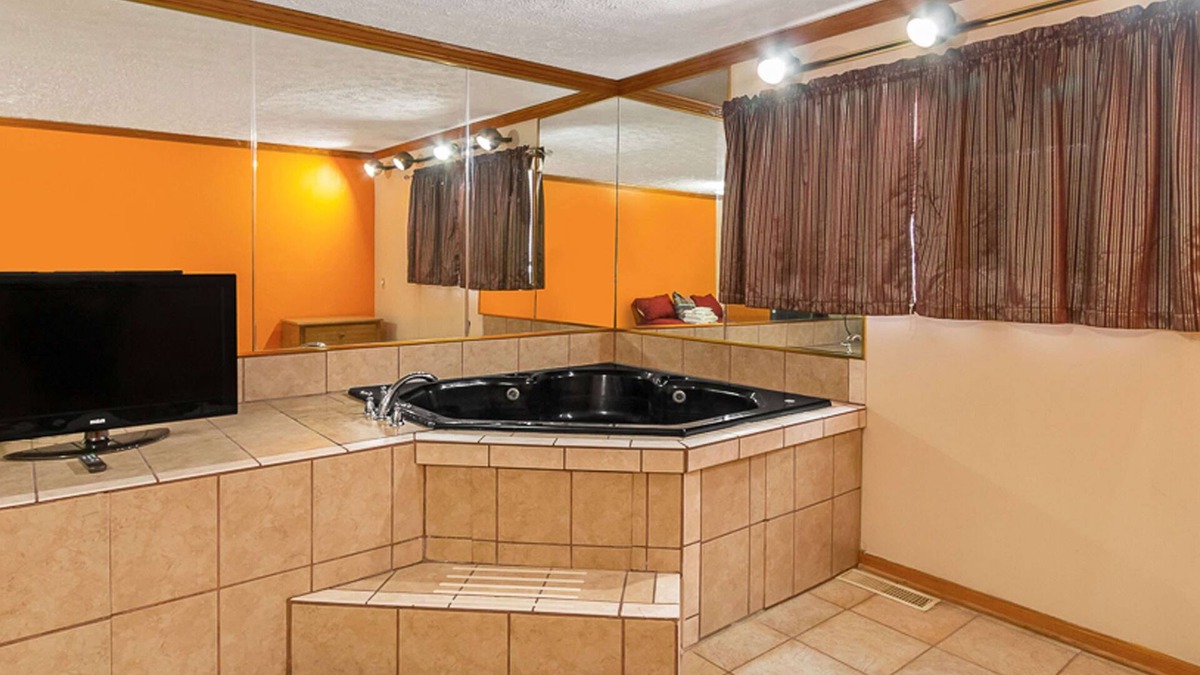 North Canton Hotel | Magnuson Hotel Extended Stay Canton Ohio