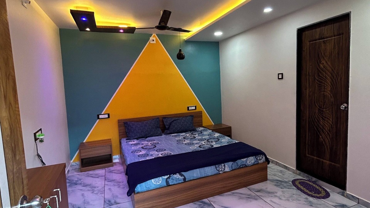 Rajpipla Hotel | Mahadev Home Stay