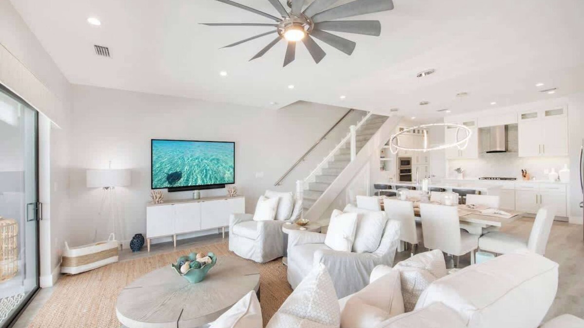 Bonnie View Estates Condo | Mahogany Villa 2-A - 4BR Canal Front Villa & Pool