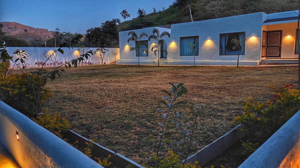 Udaipur District House | Mahua - A boutique Homestay - 5Rooms - Pool - Hillside - Forest area