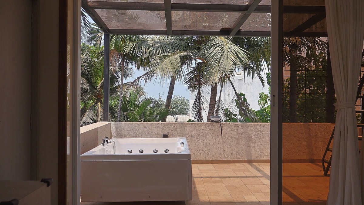 Mumbai Hotel | MAHUAA BUNGLOW