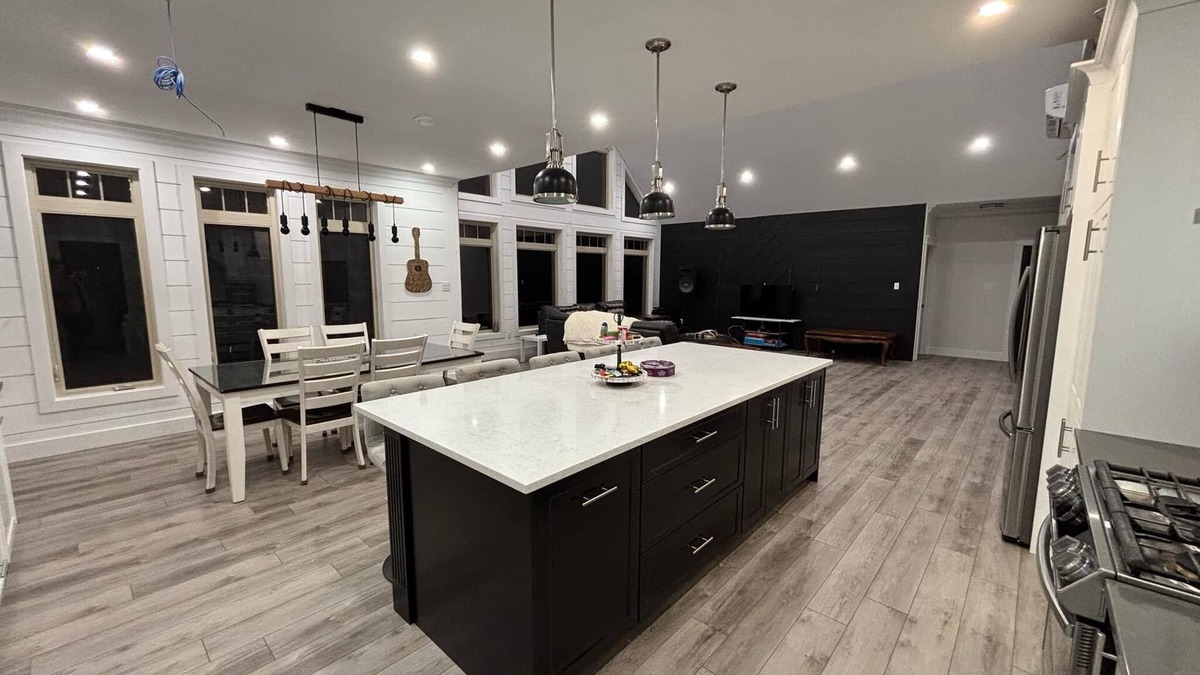 Terra Nova Ski Chalet | Main Chalet#1 Waterfront Sleeps 12 open concept Kitchen-Living area 2 1/2 bath