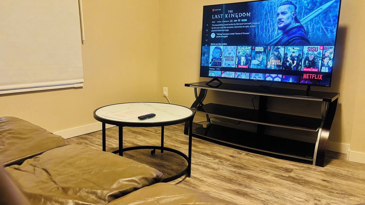 Mission District House | Main Floor 1 Bedroom Suite with Parking